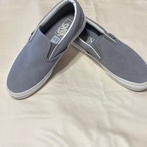 Womens Van shoes size 7.5!